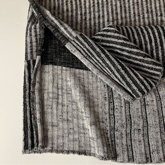 White + Warren 3/4 Sleeve Black and White Sweater size XS - Picture 6 of 11